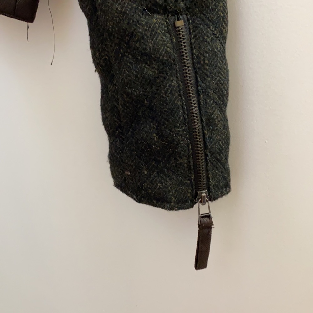 Jacket - Picture 3 of 6